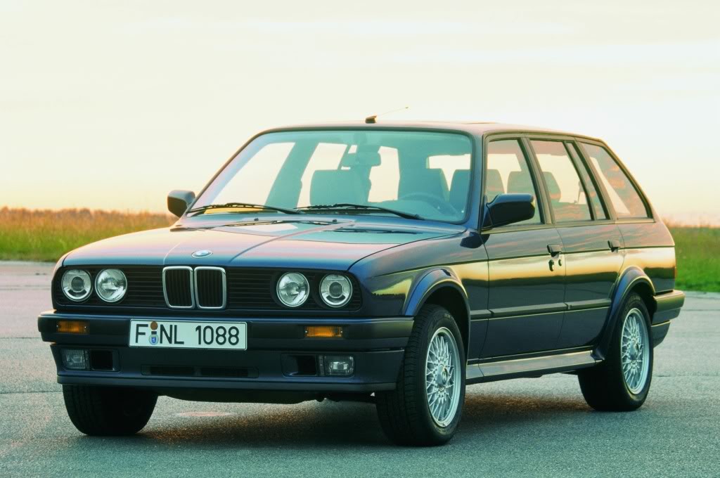 e30-touring-2.jpg